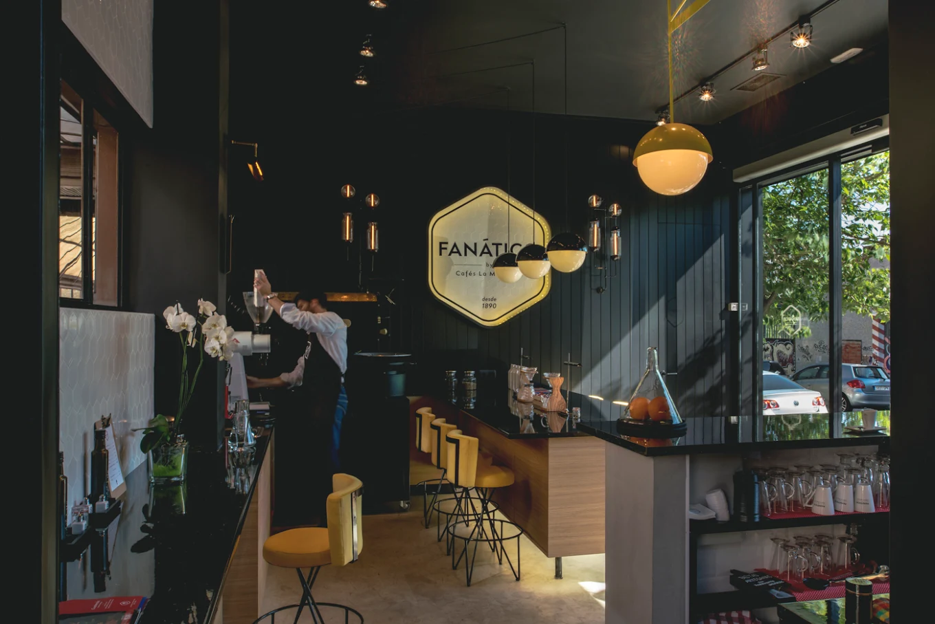 Interior Fanático Café