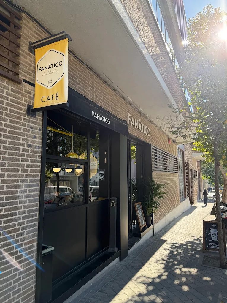 Fanático Café, Alfonso Gómez 15